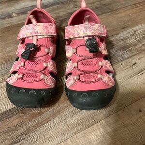 Kamik Kids Size 3 Pink Sandals